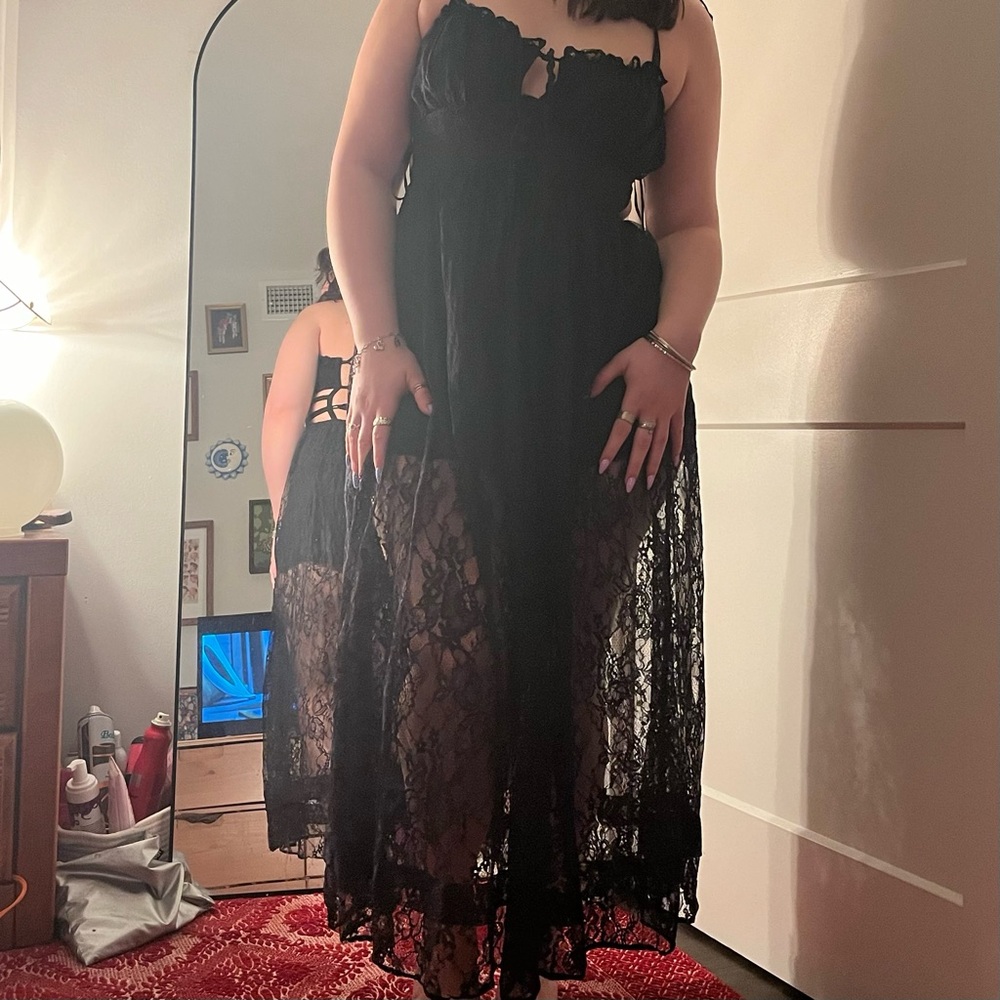 Elegant Black Lace Dress